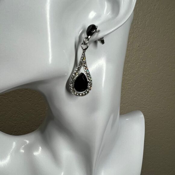 Teardrop Drop Earrings clutch back Earrings Cubic Zirconia Silver Tone Romantic - Picture 10 of 10